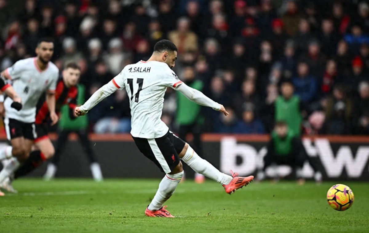 瓦伦西亚主场遭遇滑铁卢，被利物浦淘汰