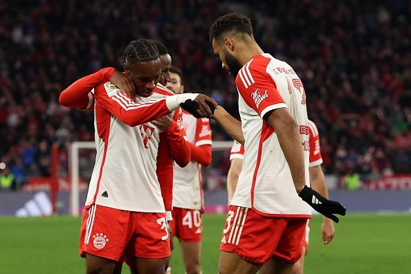 拜仁慕尼黑锋线再爆发，赛季进球总数破百