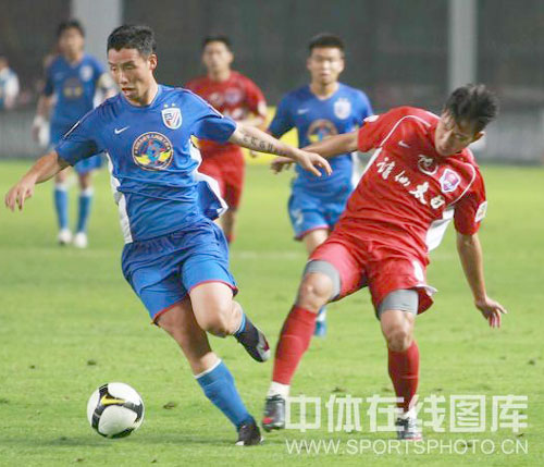 重庆力帆客场挑战申花，谁将取胜？