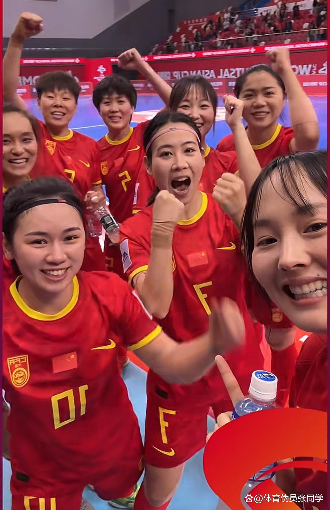 队员们的奋力拼搏：女子足球国家队比赛实录