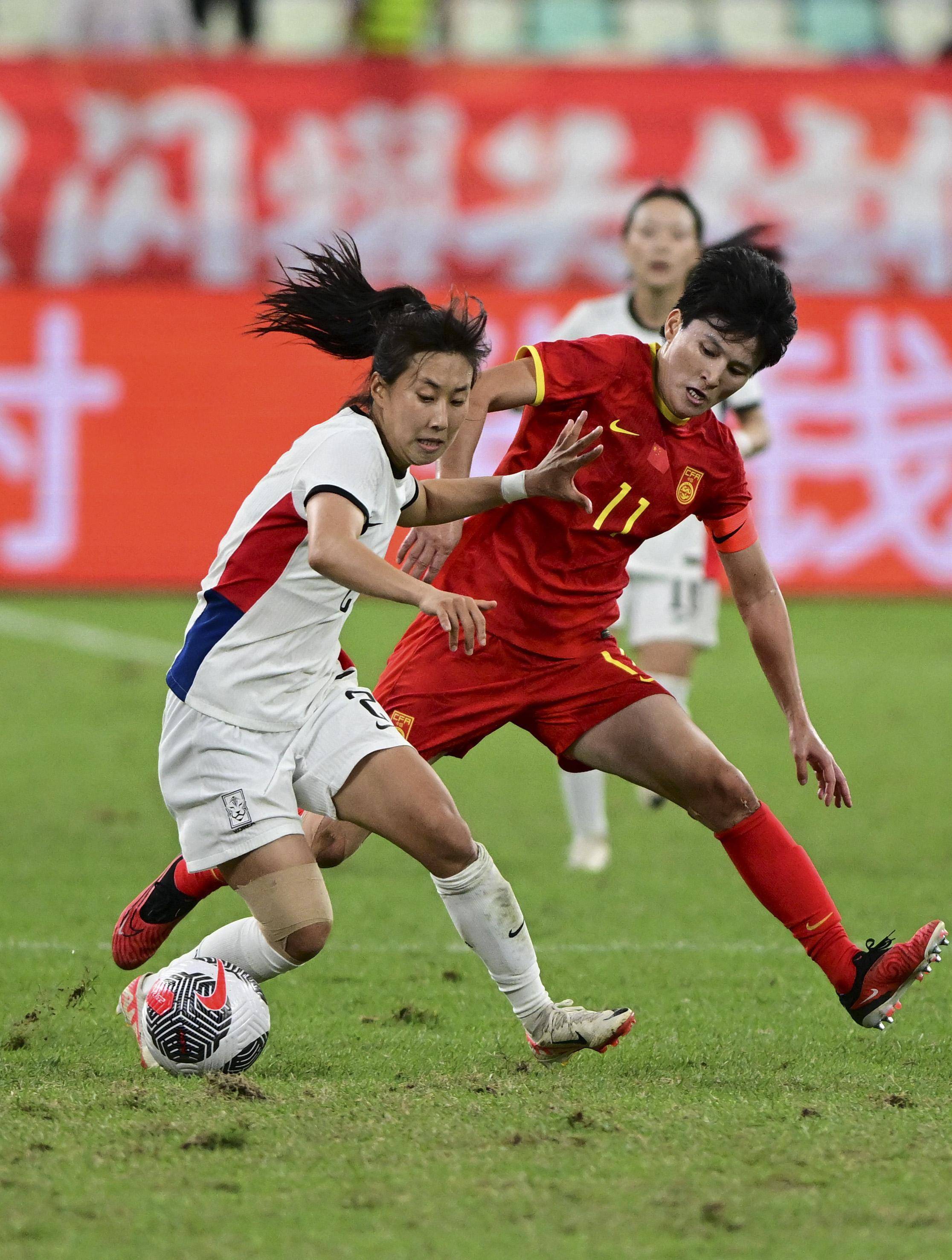 季后赛中，国内女足队伍表现优异