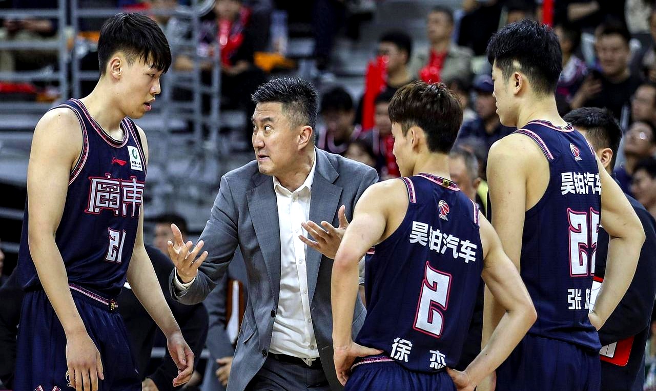 CBA球队冲击季后赛，备战备战