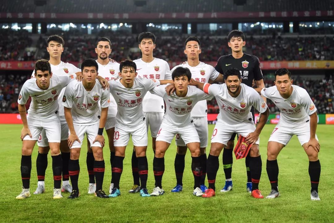 重庆主场1-0小胜上港，显露实力