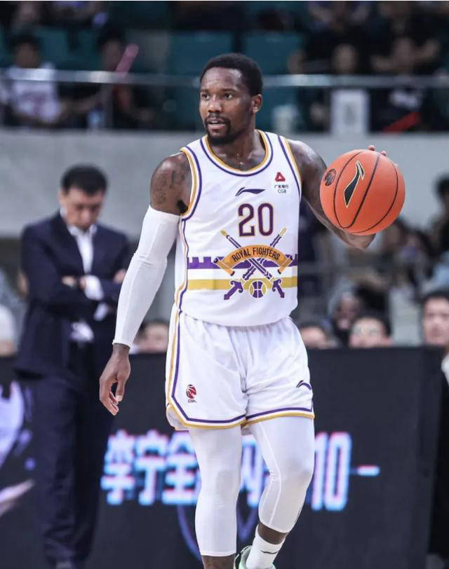 战术变化：教练们计划如何面对新挑战？