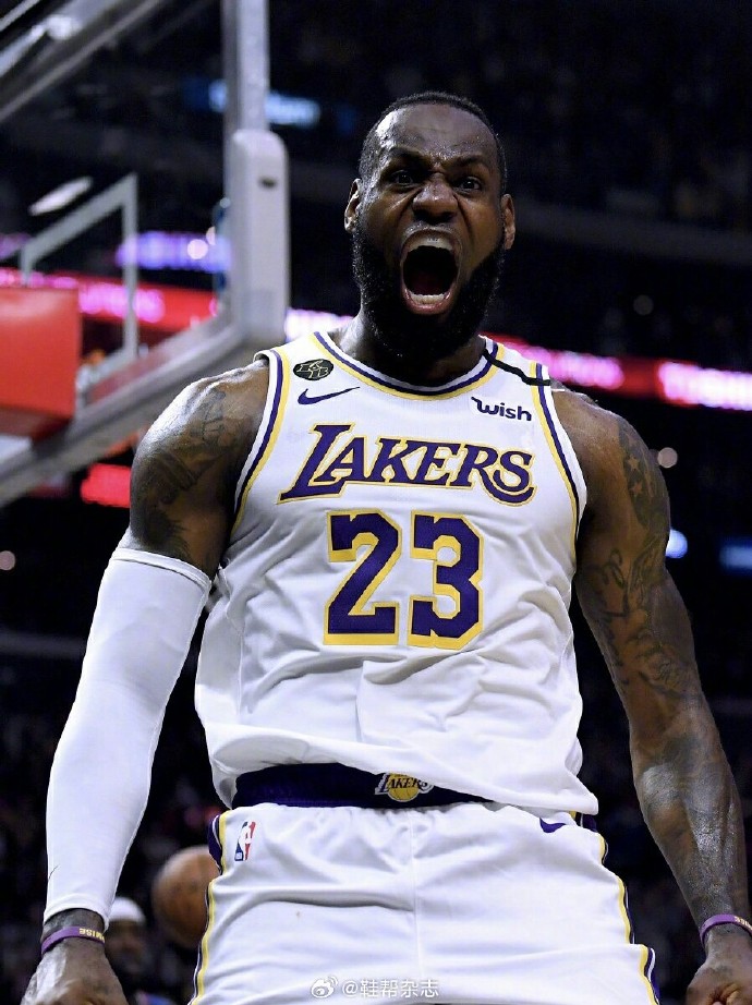 NBA球星詹姆斯现展开训练备战新赛季